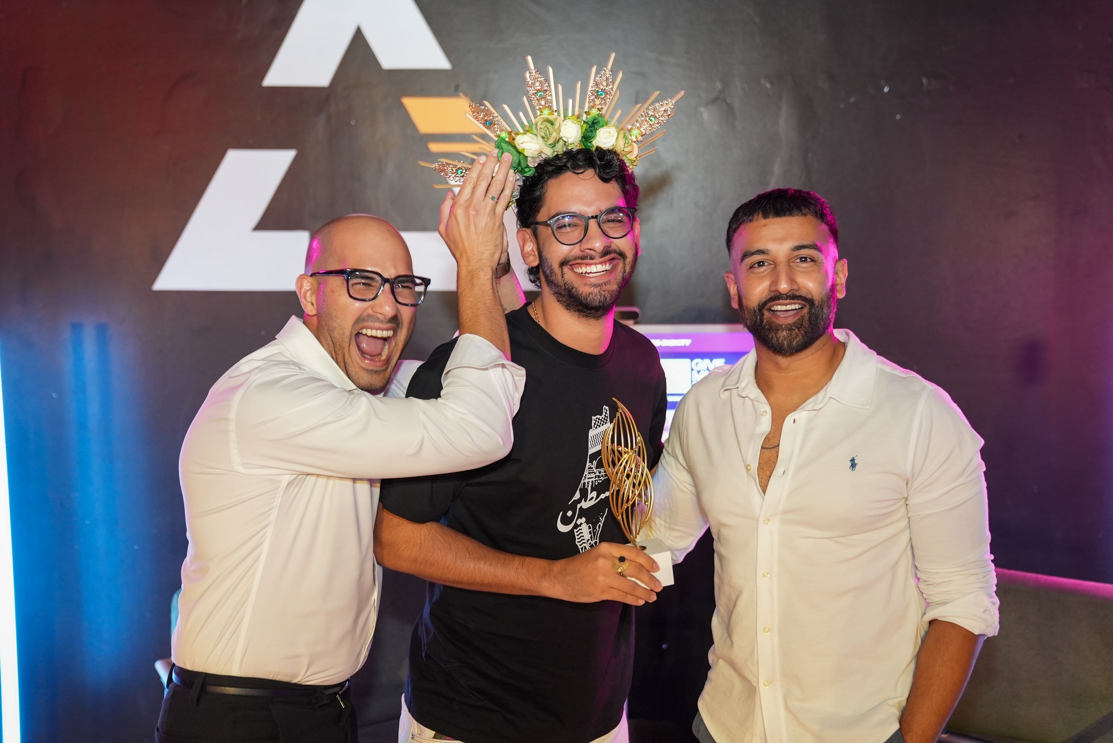 omc friendsgiving-019.jpg